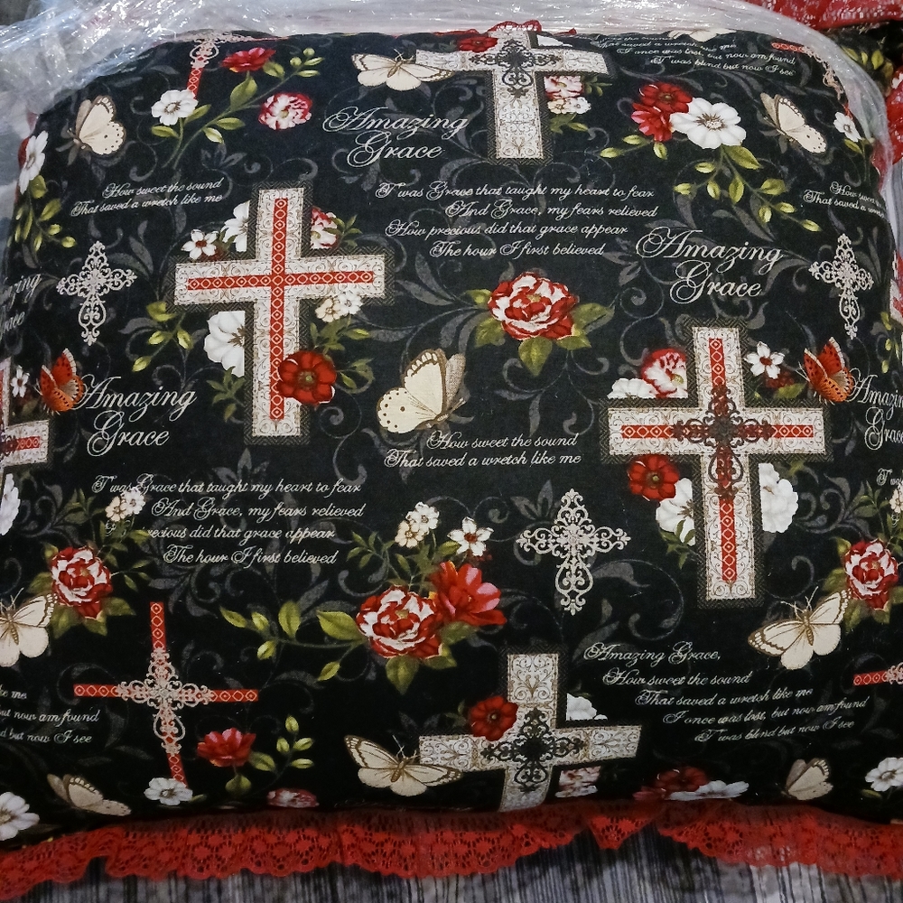 Pillows - Picture 4 of 4